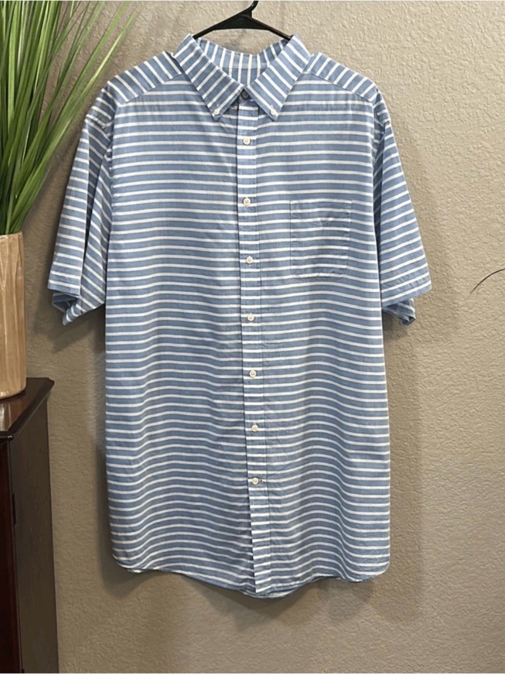 RB4 Cremieux men’s short sleeve button-down casual/dress shirt size extra large